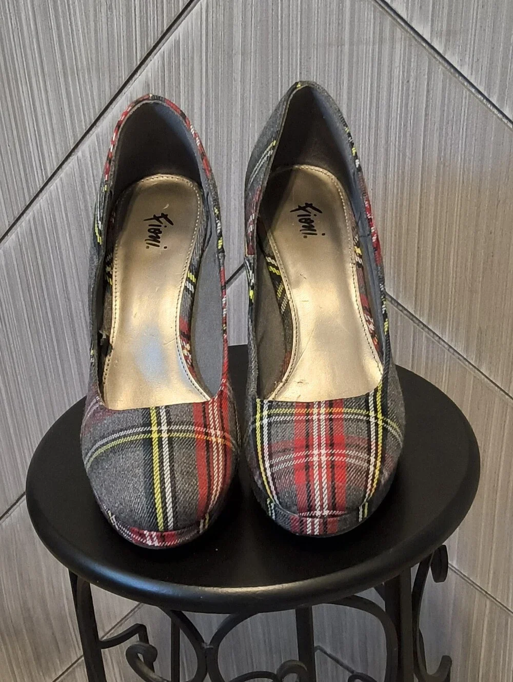 Fioni 7 Tartan Plaid Platform Pumps Red Gray Yellow High Heels Preppy Bold